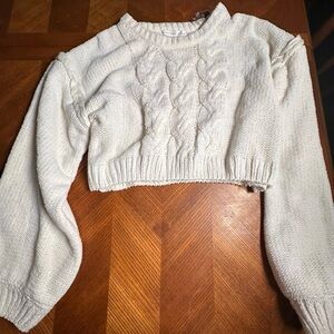 Aubrey Cable Knit Cropped Sweater
SZ XL